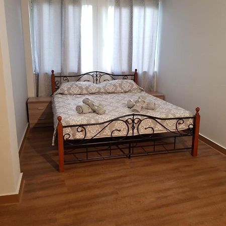 أثينا Lux & Cool Apartments Miaoyli المظهر الخارجي الصورة